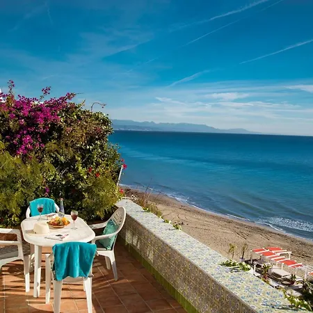 Daire Sea Front Bungalow